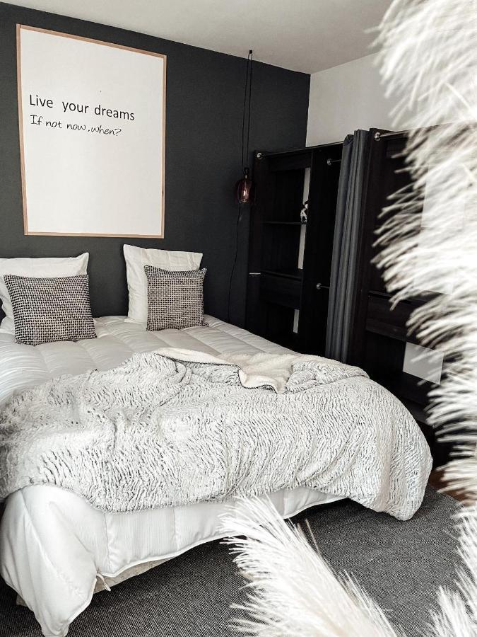 Le Cocon Blanc Metz - T2 - Parking Prive - Balcon - Nouvelle Ville, Gare ภายนอก รูปภาพ